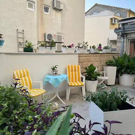 Nika - Marija アパート マカルスカ