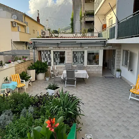 アパート Nika - Marija *