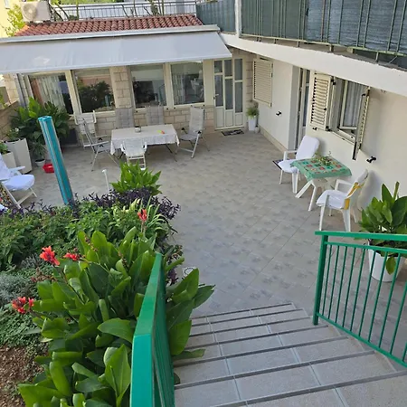 アパート Nika - Marija *